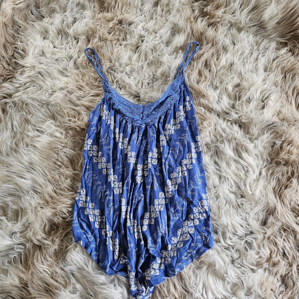 American Eagle Outfitters Blue and White Camisole